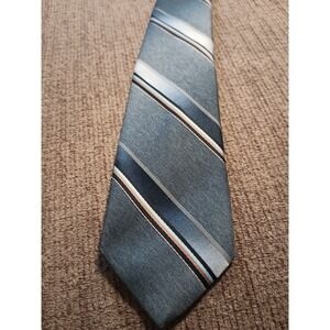 Austin Manor‎ Clip On Tie 18'